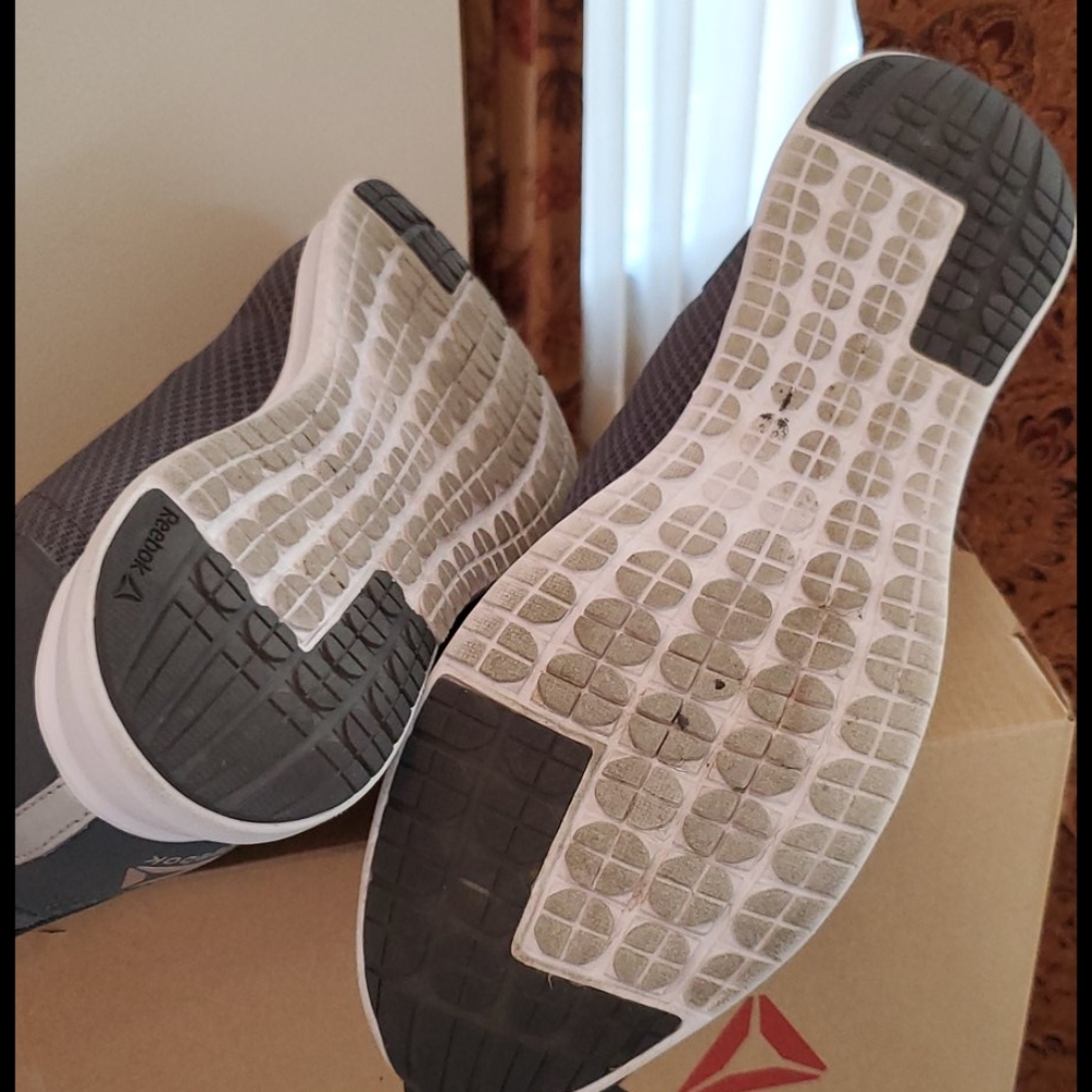 Men's sneakers - Picture 4 of 4